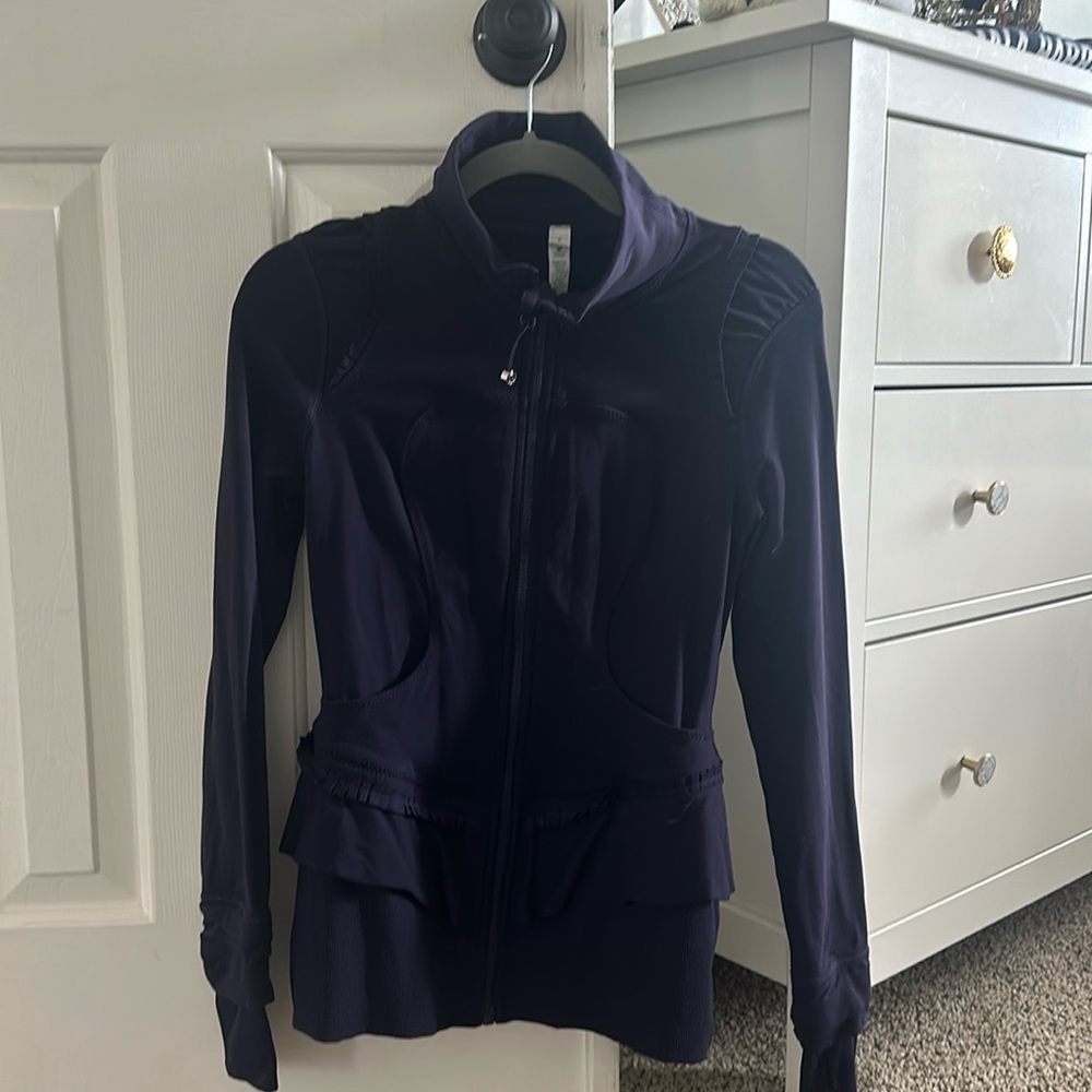 Vintage Lululemon peplum jacket. Size 6.